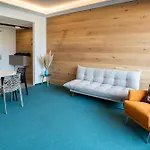 Lakeside Apartements