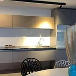 Lakeside Apartements * צוונקאו