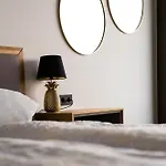 Lakeside Apartements * צוונקאו