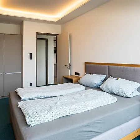 Lakeside Apartements דירה *