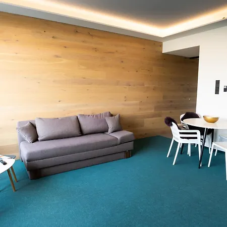 Lakeside Apartements *