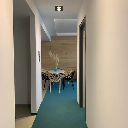 דירה Lakeside Apartements