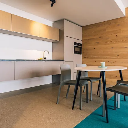 Lakeside Apartements Apartment