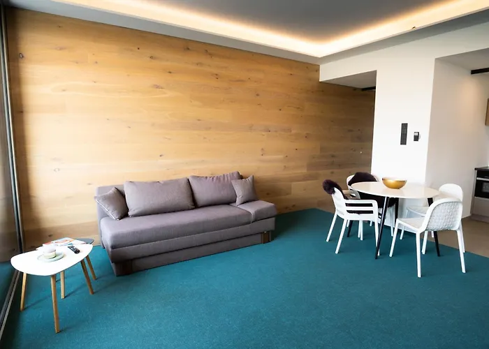 Lakeside Apartements *