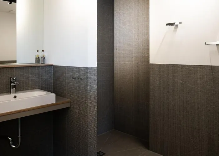 Lakeside Apartements